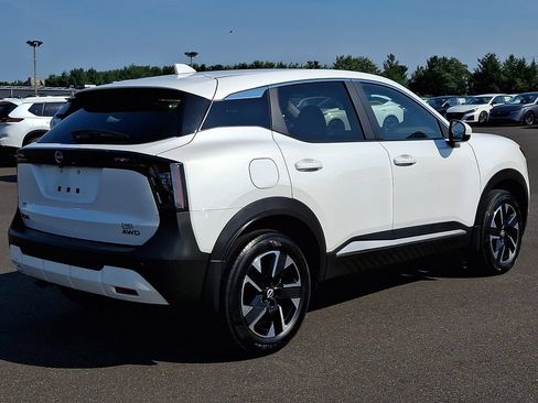 Certified 2025 Nissan Kicks SV AWD/4WD image 6
