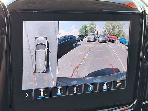 Used 2020 Chevrolet Traverse RS AWD/4WD image 15