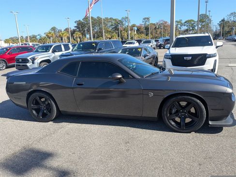 Used 2023 Dodge Challenger SRT Hellcat image 3