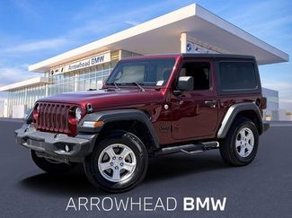 Used 2021 Jeep Wrangler Sport AWD/4WD video 1