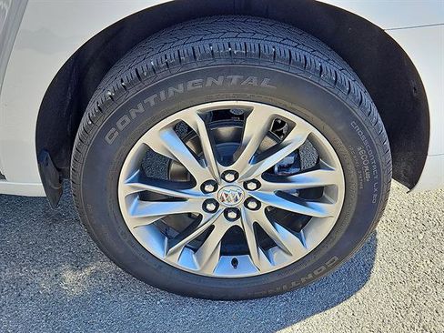 Used 2024 Buick Enclave Avenir w/ Avenir Technology Package image 9