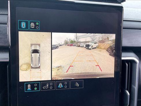 Used 2024 GMC Acadia Elevation image 26