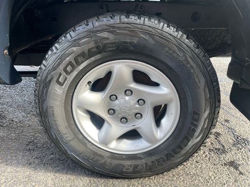 Used 2004 Toyota Tundra SR5 image 17