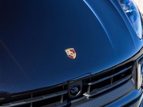 New 2026 Porsche Macan AWD/4WD image 16