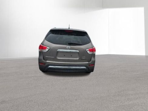 Used 2014 Nissan Pathfinder SV AWD/4WD image 16