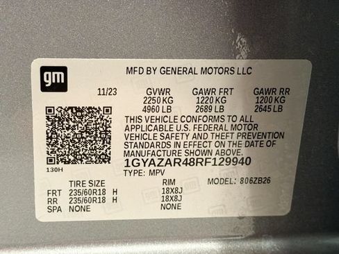 Used 2024 Cadillac XT4 Luxury w/ Cold Weather Package FWD image 23