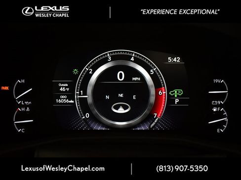 Used 2024 Lexus LX 600 4WD w/ Luxury Package image 39