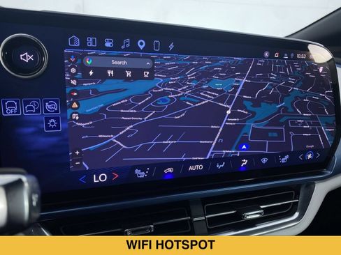 Certified 2024 Chevrolet Equinox EV LT w/ Active Safety Package 3 AWD/4WD image 6