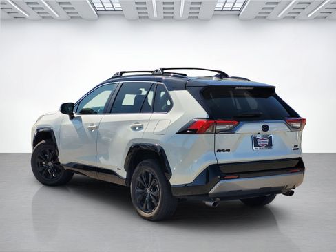 Used 2022 Toyota RAV4 XSE AWD/4WD image 14