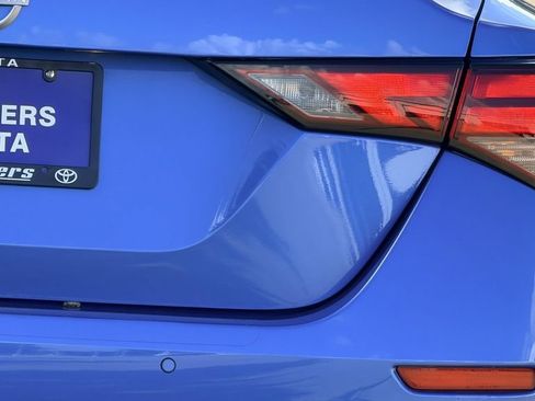 Used 2025 Nissan Sentra SV FWD image 10