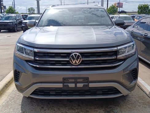 Used 2023 Volkswagen Atlas Cross Sport SE w/ Black Wheel Package image 3