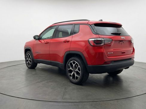 Used 2025 Jeep Compass Limited AWD/4WD image 6