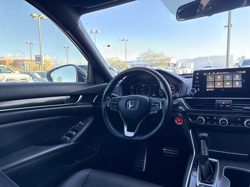 Used 2019 Honda Accord Sport image 18