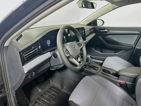 New 2025 Volkswagen Jetta SE image 12