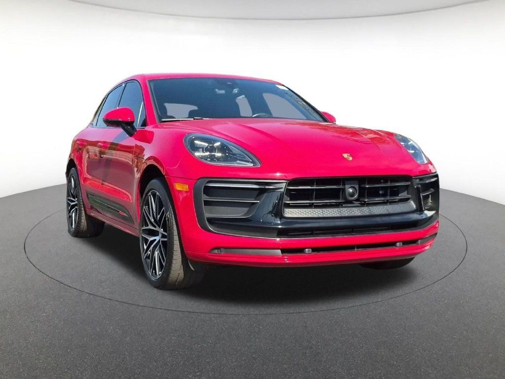 Used 2023 Porsche Macan Turbo AWD/4WD image 3