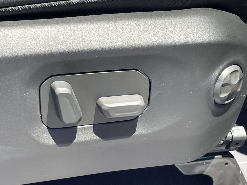 New 2026 Jeep Gladiator Rubicon AWD/4WD image 16