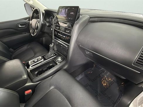 Used 2024 INFINITI QX80 Luxe image 34
