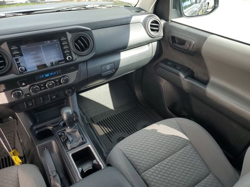 Used 2022 Toyota Tacoma SR image 14