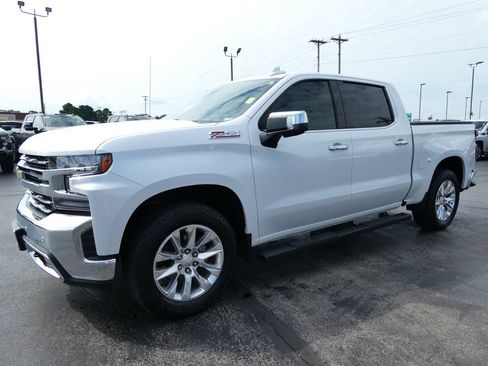 Certified 2021 Chevrolet Silverado 1500 LTZ w/ Technology Package AWD/4WD image 9