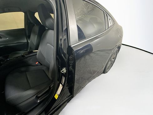 Used 2024 Toyota Prius LE FWD image 12