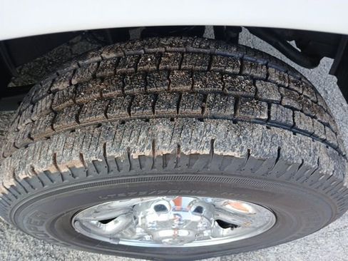 Used 2024 RAM 3500 Tradesman w/ Chrome Appearance Group image 17