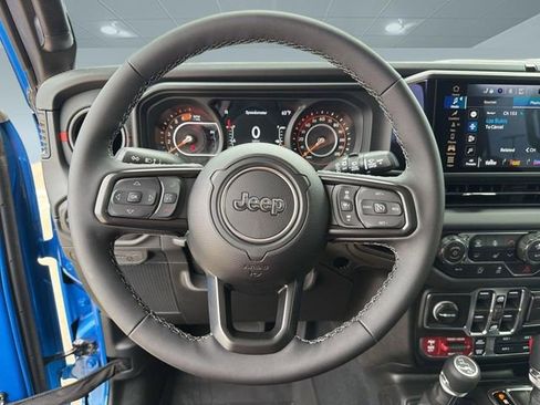 New 2026 Jeep Wrangler Unlimited Rubicon AWD/4WD image 17