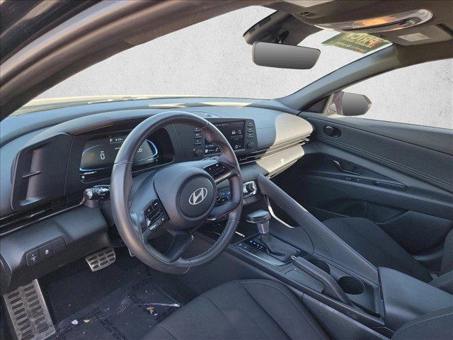 Used 2025 Hyundai Elantra Sport w/ Cargo Package FWD image 10