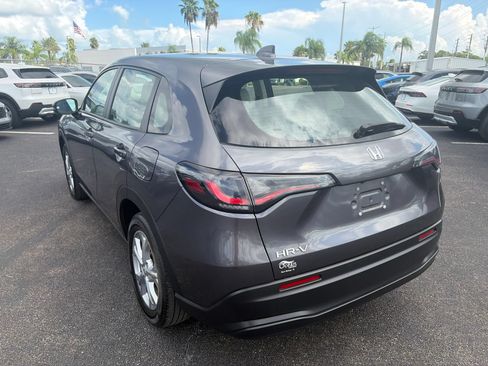 Certified 2025 Honda HR-V LX image 5