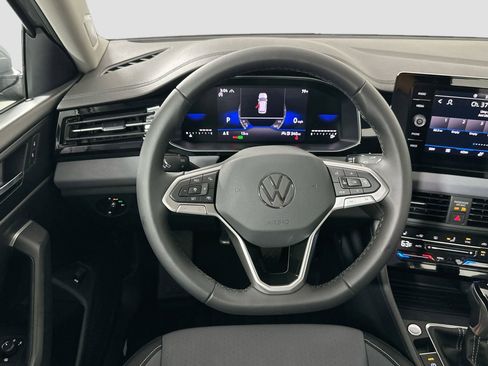 New 2025 Volkswagen Jetta SE image 17