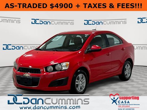 Used 2015 Chevrolet Sonic LT FWD image 1