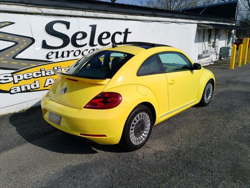 Used 2014 Volkswagen Beetle 2.5 image 3