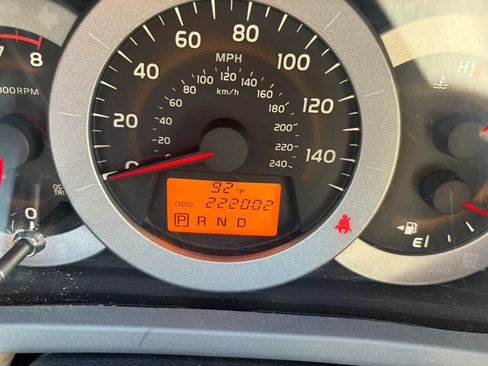 Used 2011 Toyota RAV4 4WD V6 w/ Tow Prep Pkg image 40