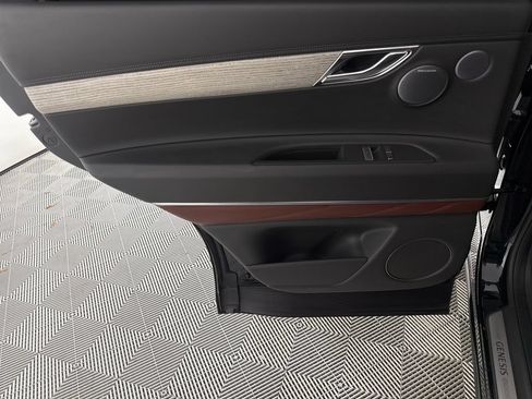 Certified 2025 Genesis GV80 3.5T Prestige AWD/4WD image 13