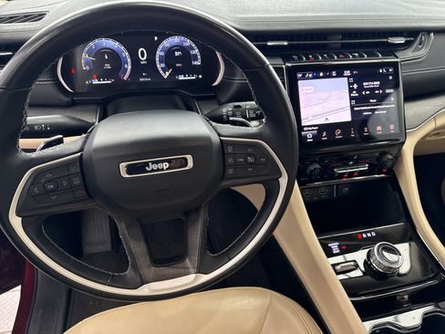 Used 2021 Jeep Grand Cherokee L Limited image 9