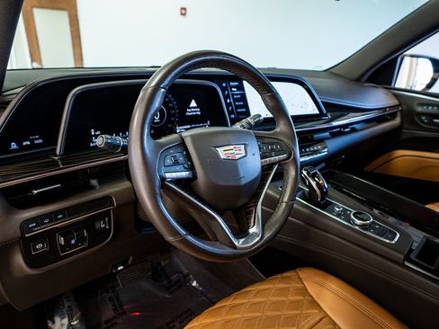 Used 2021 Cadillac Escalade Sport w/ Driver Assist Tech Package image 36