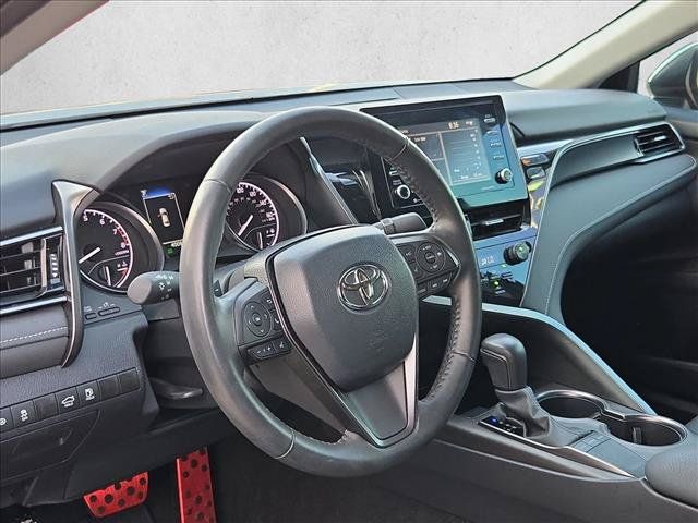 Used 2024 Toyota Camry SE w/ Convenience Package FWD image 10