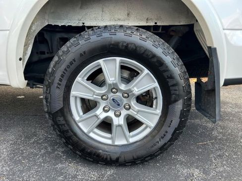 Used 2015 Ford F150 Lariat image 36