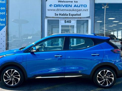 Used 2022 Chevrolet Bolt EUV Premier w/ Sun & Sound Package image 39