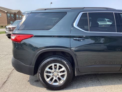 Used 2020 Chevrolet Traverse LT image 6