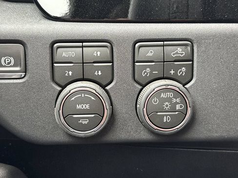 New 2026 Chevrolet Silverado 1500 RST w/ RST All Star Premium Package AWD/4WD image 27