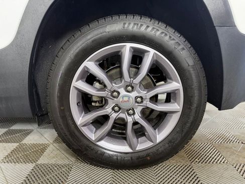 Used 2023 GMC Terrain SLT AWD/4WD image 24