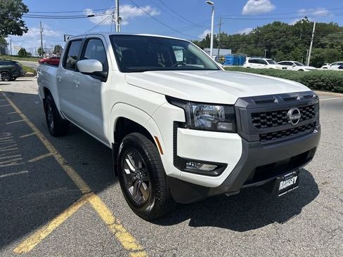 New 2025 Nissan Frontier SV w/ SV Convenience Package image 2