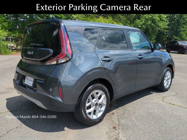 Used 2025 Kia Soul LX w/ LX Technology Package FWD image 4