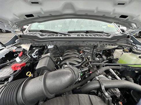 New 2024 Ford F550 4x4 Regular Cab Super Duty image 31