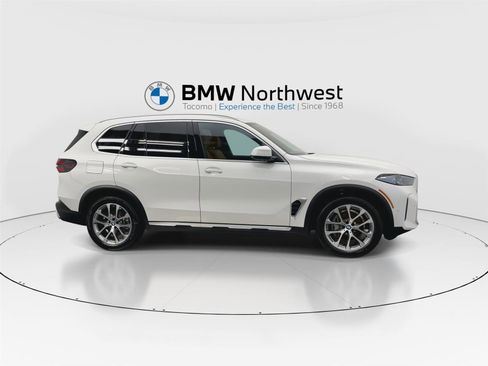 New 2026 BMW X5 xDrive40i image 5