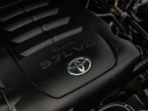 Used 2015 Toyota Tundra Limited w/ TRD Off Road Package image 55