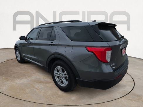 Used 2021 Ford Explorer XLT image 6
