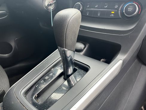 Used 2017 Nissan Sentra S FWD image 11