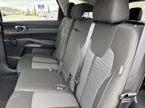 New 2026 Kia Sorento LX FWD image 15