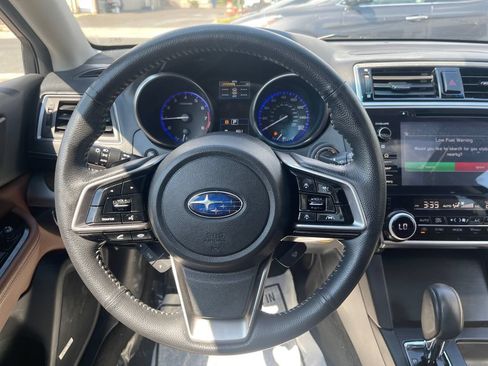 Used 2019 Subaru Outback 3.6R Touring AWD/4WD image 36